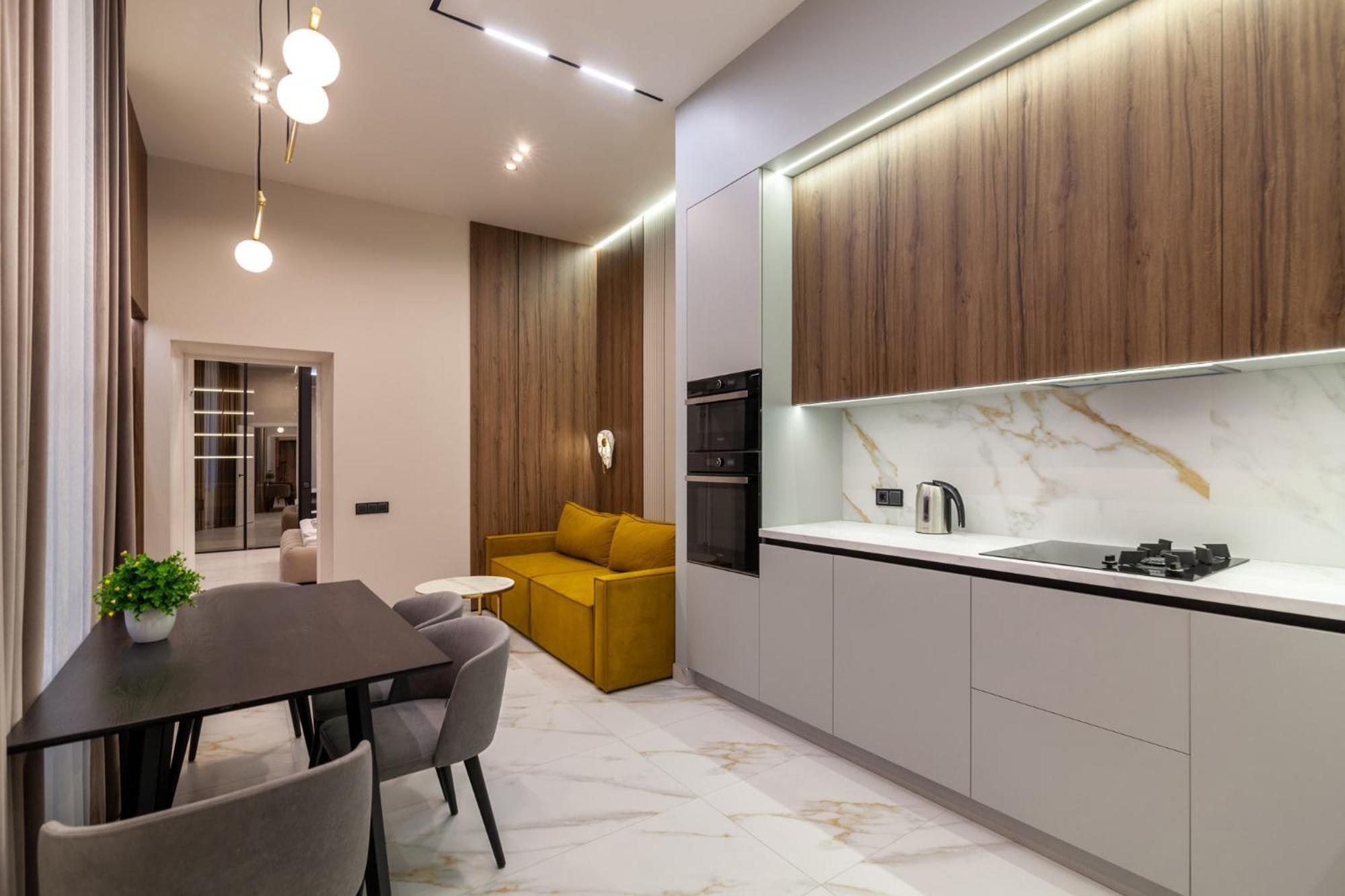 Leogrand Jacuzzi On Malaniuka 2 Lviv Exterior foto